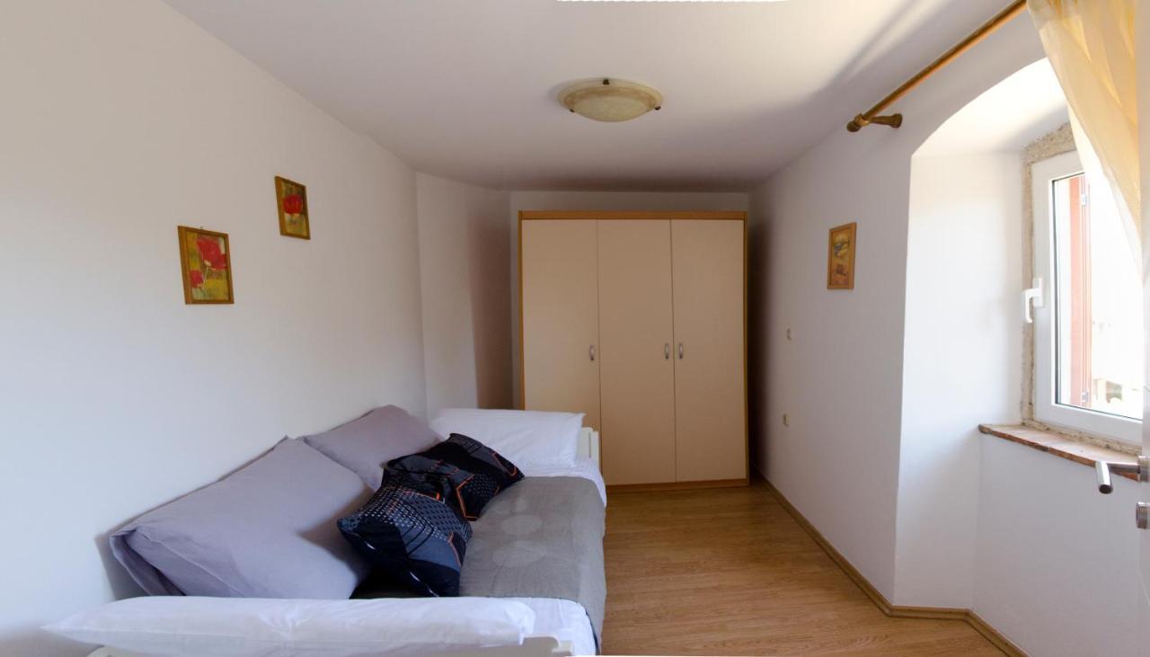 Apartment Percic Tar-Vabriga Esterno foto