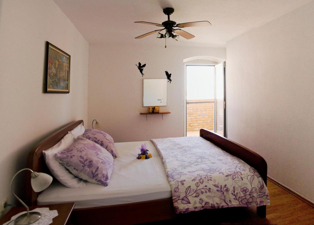 Apartment Percic Tar-Vabriga Esterno foto
