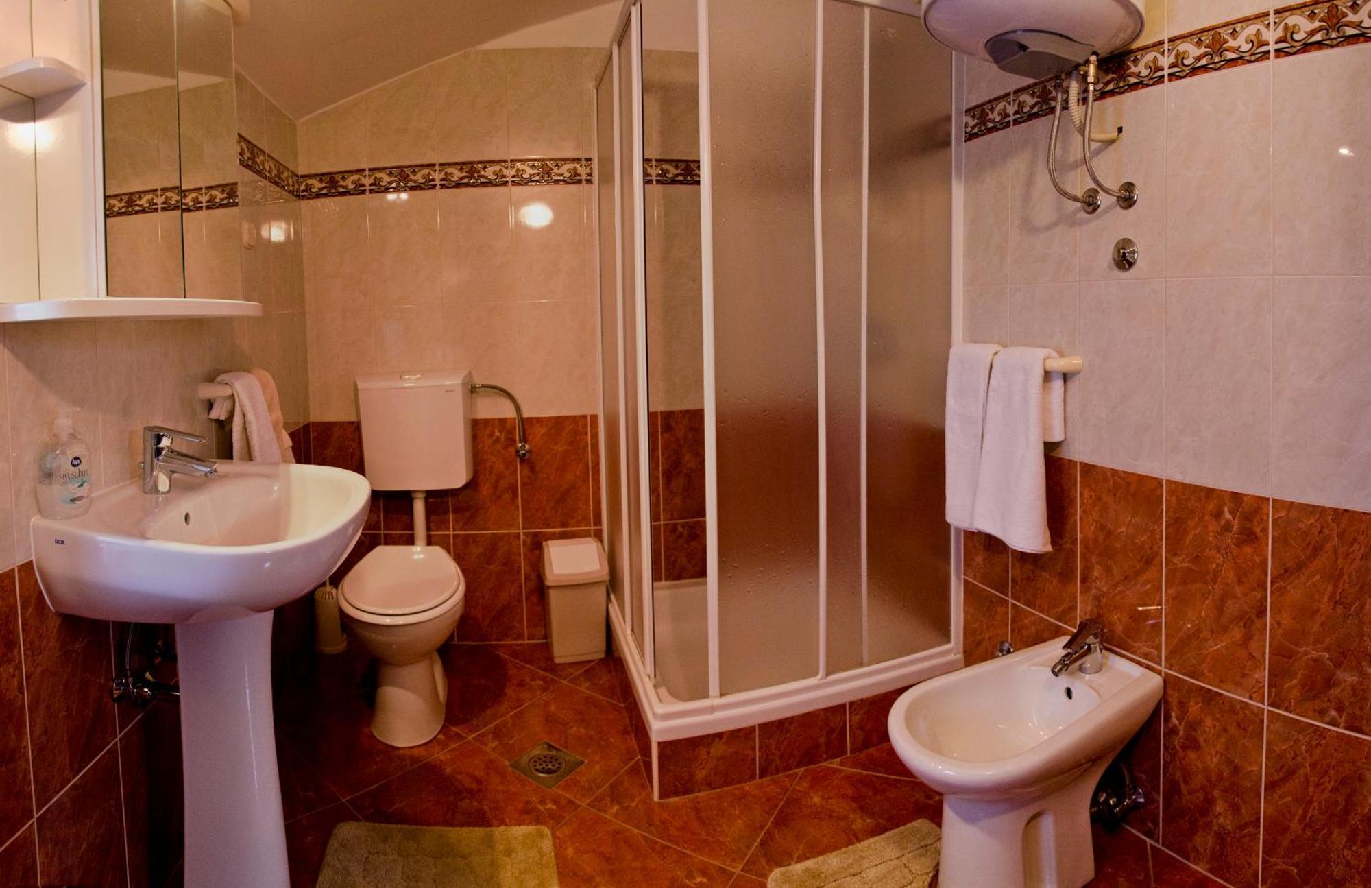 Apartment Percic Tar-Vabriga Esterno foto