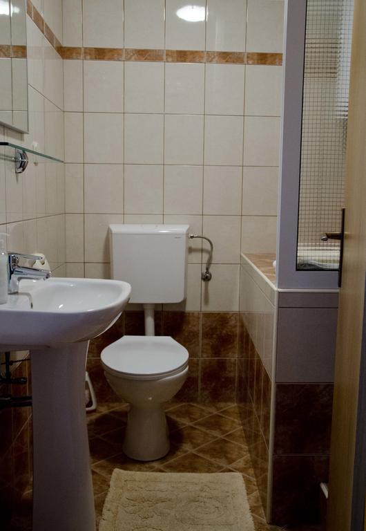Apartment Percic Tar-Vabriga Esterno foto